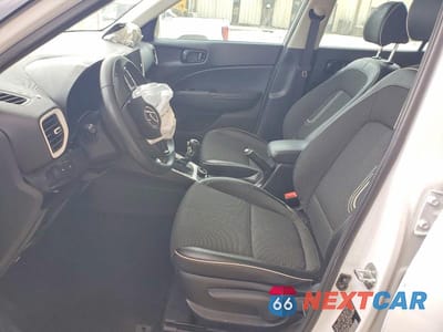 Zdjęcie 7 z 12 samochodu: 2022 HYUNDAI VENUE LIMITED VIN:KMHRC8A34NU163462 - miniatura