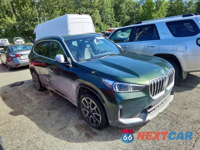 Czwarte zdjęcie samochodu z boku: 2023 BMW X1 XDRIVE28I VIN:WBX73EF09P5W38239 - miniatura