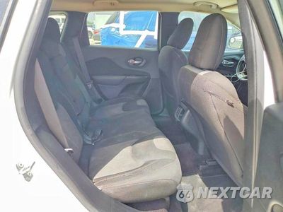Zdjęcie 10 z 12 samochodu: 2016 JEEP CHEROKEE SPORT VIN:1C4PJLAB6GW234549 - miniatura