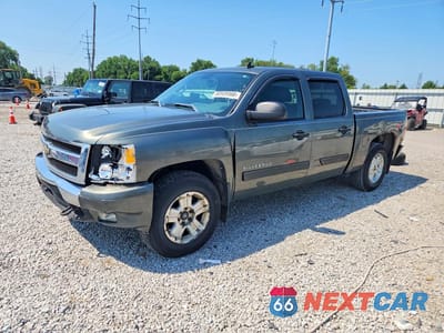 2011 CHEVROLET SILVERADO K1500 LT 3GCPKSE30BG196155 - główne zdjęcie licytacji z USA - miniatura