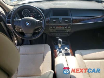 Zdjęcie 8 z 13 samochodu: 2012 BMW X5 XDRIVE50I VIN:5UXZV8C54CL422174 - miniatura