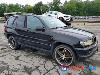 Czwarte zdjęcie samochodu z boku: 2001 BMW X5 4.4I VIN:WBAFB33521LH10420 - miniatura