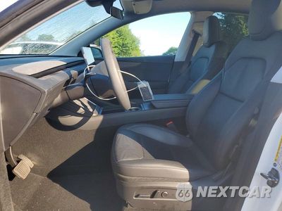 Zdjęcie 7 z 12 samochodu: 2026 TESLA MODEL Y VIN:7SAYGDEE6TA406588 - miniatura