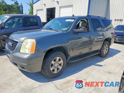 2011 GMC YUKON SLE 1GKS1AE01BR164820 - główne zdjęcie licytacji z USA - miniatura