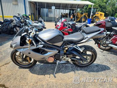 Trzecie zdjęcie samochodu z tyłu: 2007 TRIUMPH MOTORCYCLE DAYTONA 675 VIN:SMTD00NS27J311916 - miniatura