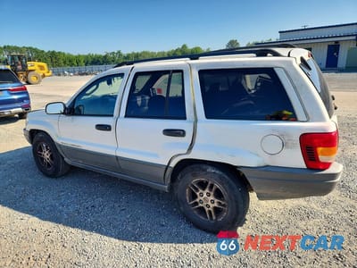 Drugie zdjęcie samochodu z przodu: 2002 JEEP GRAND CHEROKEE LAREDO VIN:1J4GX48S92C172305 - miniatura