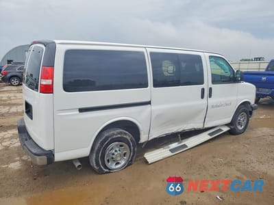 Trzecie zdjęcie samochodu z tyłu: 2016 CHEVROLET EXPRESS G3500 LT VIN:1GAZGMFG6G1221100 - miniatura