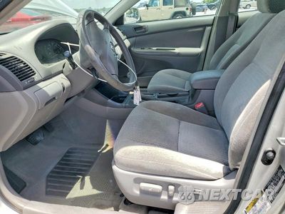 Zdjęcie 7 z 12 samochodu: 2004 TOYOTA CAMRY LE VIN:4T1BE32K54U894484 - miniatura