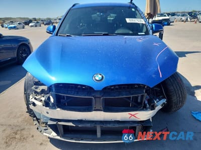 Piąte zdjęcie samochodu w środku: 2017 BMW X1 XDRIVE28I VIN:WBXHT3C38H5F71046 - miniatura