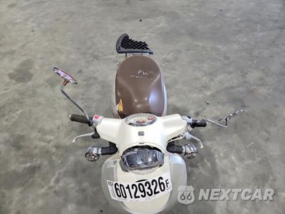 Piąte zdjęcie samochodu w środku: 2014 HONDA NCH50 VIN:LALAF7019E3103155 - miniatura
