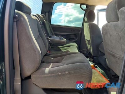 Zdjęcie 10 z 12 samochodu: 2003 CHEVROLET SILVERADO C2500 HEAVY DUTY VIN:1GCHC23163F125743 - miniatura