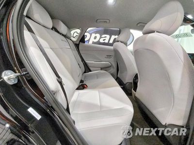 Zdjęcie 11 z 14 samochodu: 2026 HYUNDAI KONA SEL SPORT VIN:KM8HF3AB1TU410575 - miniatura