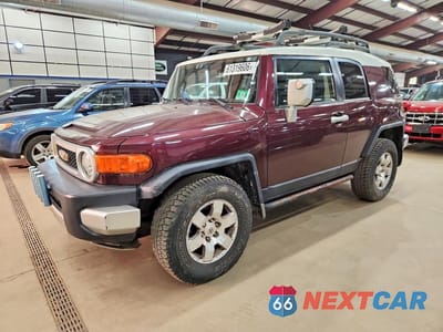 2007 TOYOTA FJ CRUISER BASE JTEBU11F270028524 - główne zdjęcie licytacji z USA - miniatura