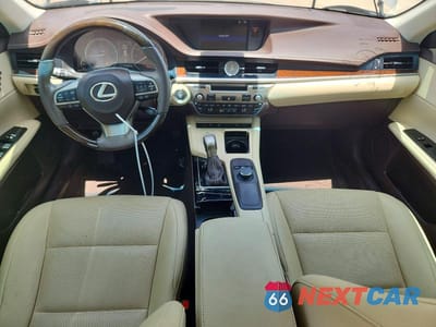 Zdjęcie 8 z 12 samochodu: 2016 LEXUS ES 350 VIN:58ABK1GGXGU018203 - miniatura