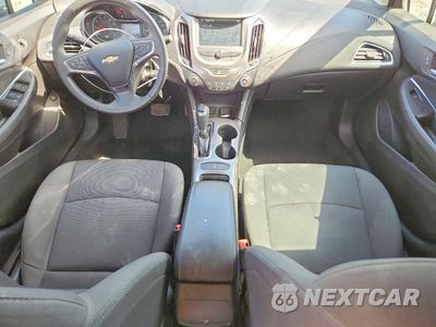 Zdjęcie 8 z 12 samochodu: 2018 CHEVROLET CRUZE LT VIN:1G1BE5SM9J7121845 - miniatura