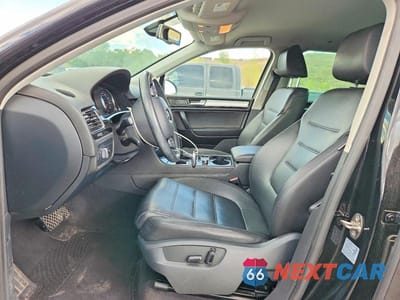 Zdjęcie 7 z 13 samochodu: 2013 VOLKSWAGEN TOUAREG V6 VIN:WVGEF9BP9DD011687 - miniatura