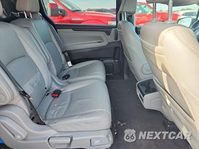 Zdjęcie 10 z 13 samochodu: 2019 HONDA ODYSSEY TOURING VIN:5FNRL6H81KB043410 - miniatura