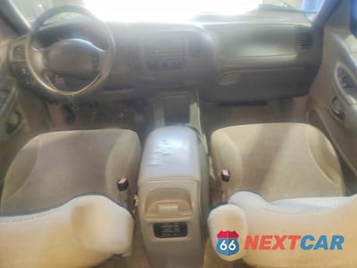 Zdjęcie 8 z 13 samochodu: 1999 FORD EXPEDITION VIN:1FMRU1864XLC24774 - miniatura