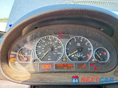 Zdjęcie 9 z 13 samochodu: 2004 BMW 330 I VIN:WBAEV53464KM37673 - miniatura