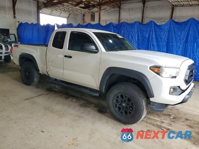 Czwarte zdjęcie samochodu z boku: 2022 TOYOTA TACOMA SR V6 VIN:3TYRZ5CN0NT024292 - miniatura