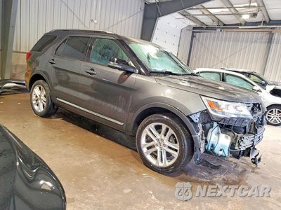 Czwarte zdjęcie samochodu z boku: 2017 FORD EXPLORER XLT VIN:1FM5K8D83HGC75259 - miniatura