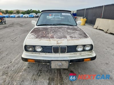 Piąte zdjęcie samochodu w środku: 1987 BMW 325 I AUTOMATIC VIN:WBABB2304H1943392 - miniatura