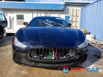 Piąte zdjęcie samochodu w środku: 2014 MASERATI GHIBLI VIN:ZAM57XSAXE1128131 - miniatura