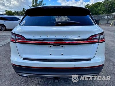 Zdjęcie 6 z 15 samochodu: 2021 LINCOLN NAUTILUS RESERVE VIN:2LMPJ8K90MBL12748 - miniatura