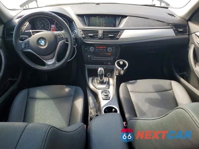 Zdjęcie 8 z 13 samochodu: 2014 BMW X1 SDRIVE28I VIN:WBAVM1C58EVW48667 - miniatura