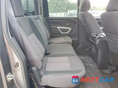 Zdjęcie 10 z 12 samochodu: 2020 NISSAN TITAN SV VIN:1N6AA1EF8LN508676 - miniatura