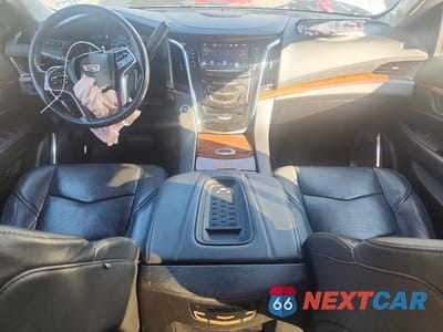 Zdjęcie 8 z 14 samochodu: 2016 CADILLAC ESCALADE LUXURY VIN:1GYS4BKJ4GR365506 - miniatura
