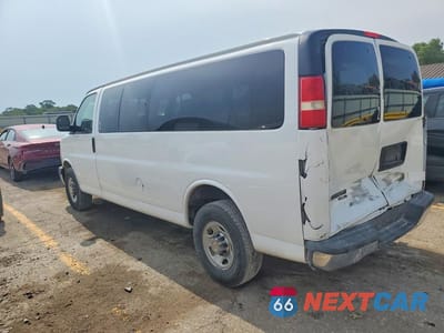 Drugie zdjęcie samochodu z przodu: 2008 CHEVROLET EXPRESS G3500 VIN:1GAHG39K781233151 - miniatura