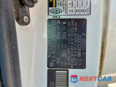 Zdjęcie 12 z 12 samochodu: 2012 KIA FORTE EX VIN:KNAFU4A20C5616520 - miniatura
