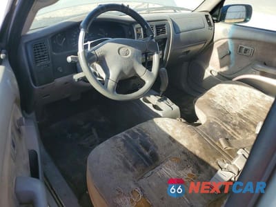 Zdjęcie 8 z 12 samochodu: 2004 TOYOTA TACOMA BASE VIN:5TENL42N24Z307155 - miniatura