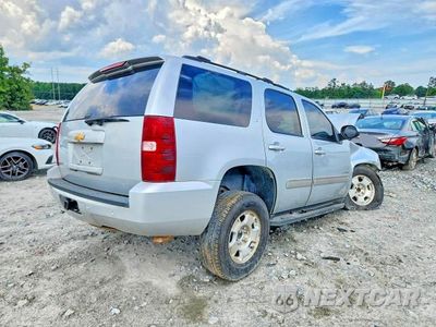 Trzecie zdjęcie samochodu z tyłu: 2013 CHEVROLET TAHOE C1500 LT VIN:1GNSCBE06DR156492 - miniatura