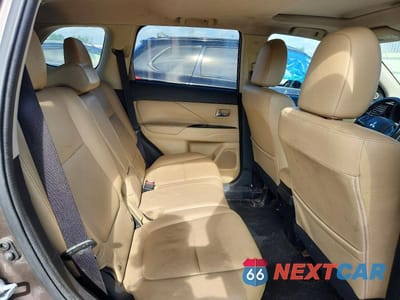 Zdjęcie 11 z 13 samochodu: 2017 MITSUBISHI OUTLANDER SE VIN:JA4AZ3A32HZ015573 - miniatura