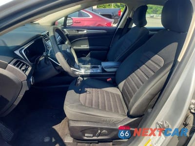 Zdjęcie 7 z 12 samochodu: 2019 FORD FUSION SE VIN:3FA6P0H73KR243236 - miniatura