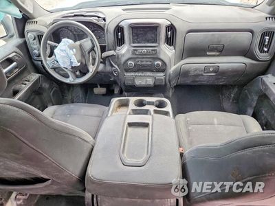 Zdjęcie 8 z 12 samochodu: 2022 CHEVROLET SILVERADO K1500 CUSTOM VIN:1GCPDBEK5NZ628051 - miniatura