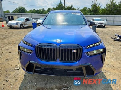 Piąte zdjęcie samochodu w środku: 2025 BMW X7 M60I VIN:5UX33EM04S9W53049 - miniatura
