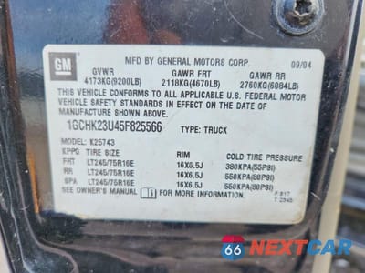 Zdjęcie 13 z 13 samochodu: 2005 CHEVROLET SILVERADO K2500 HEAVY DUTY VIN:1GCHK23U45F825566 - miniatura