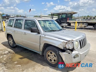 Czwarte zdjęcie samochodu z boku: 2010 JEEP PATRIOT SPORT VIN:1J4NT2GB0AD529291 - miniatura