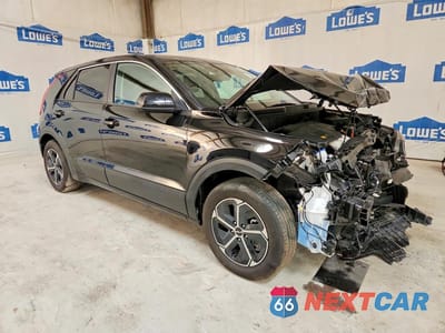 Czwarte zdjęcie samochodu z boku: 2026 KIA NIRO LX VIN:KNDCP3LE4T5336923 - miniatura