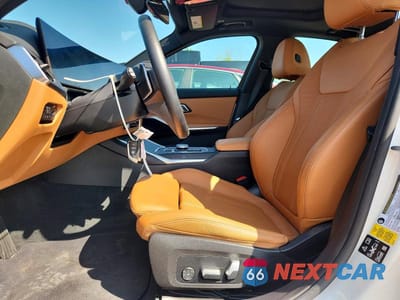 Zdjęcie 7 z 12 samochodu: 2023 BMW 330XI VIN:3MW89FF09P8D31448 - miniatura