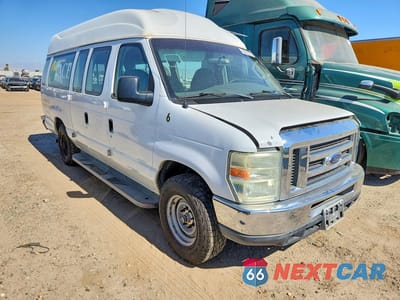 Czwarte zdjęcie samochodu z boku: 2008 FORD ECONOLINE E350 SUPER DUTY WAGON VIN:1FBSS31L68DA08240 - miniatura