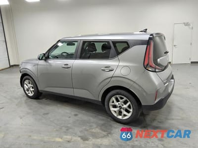 Drugie zdjęcie samochodu z przodu: 2024 KIA SOUL LX VIN:KNDJ23AU5R7239968 - miniatura