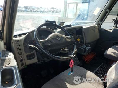 Zdjęcie 8 z 13 samochodu: 2018 INTERNATIONAL 4300 BOX TRUCK VIN:1HTMMMML4JH098103 - miniatura