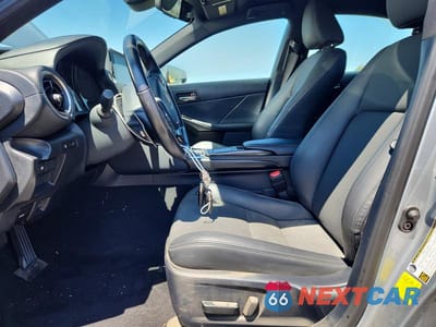 Zdjęcie 7 z 12 samochodu: 2021 LEXUS IS 300 VIN:JTHA81F29M5045358 - miniatura