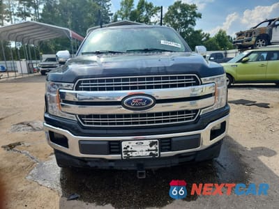 Piąte zdjęcie samochodu w środku: 2018 FORD F150 SUPERCREW VIN:1FTEW1C59JFC85698 - miniatura