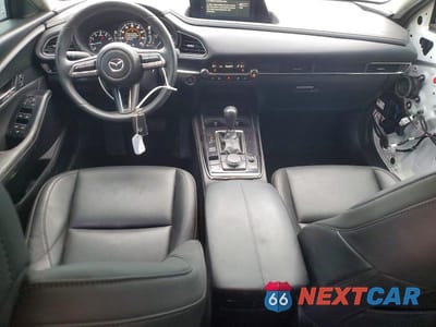 Zdjęcie 8 z 13 samochodu: 2022 MAZDA CX-30 VIN:3MVDMBAY3NM437886 - miniatura
