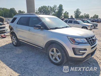 Czwarte zdjęcie samochodu z boku: 2017 FORD EXPLORER XLT VIN:1FM5K8D86HGD63352 - miniatura
